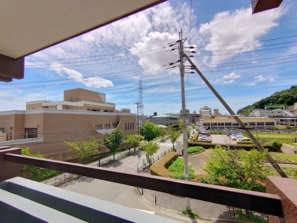 宝塚市小林２丁目のマンション