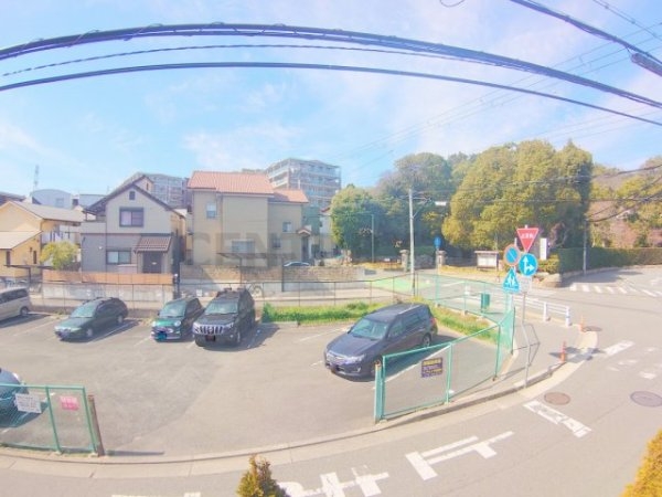 宝塚市売布４丁目のアパート