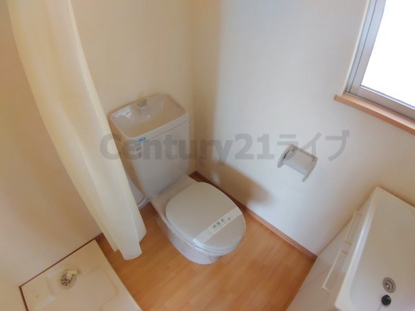 西宮市段上町８丁目のアパート