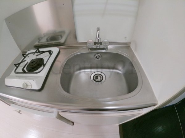 箕面市西小路２丁目のマンション