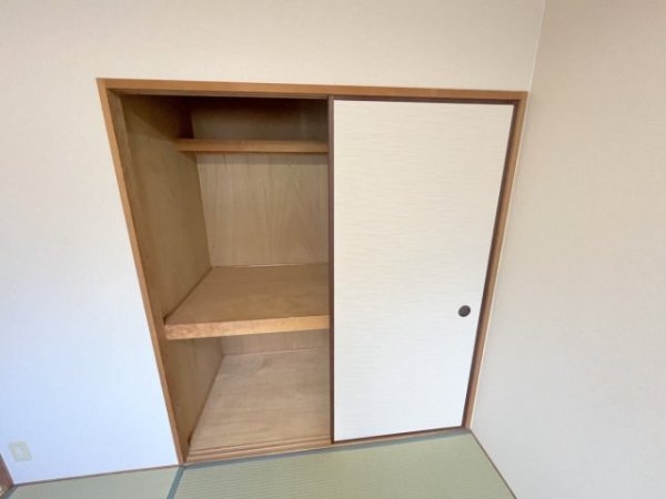 川西市笹部２丁目のマンション
