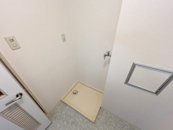 川西市笹部２丁目のマンション
