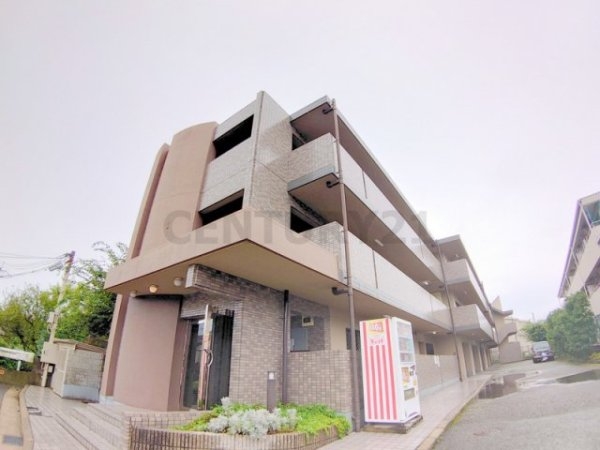 川西市笹部２丁目のマンション