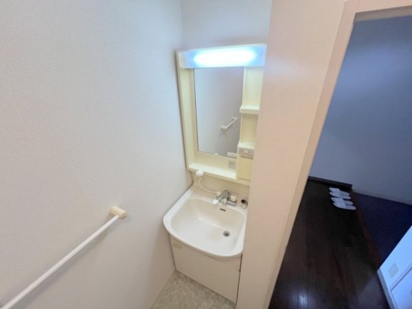 川西市笹部２丁目のマンション