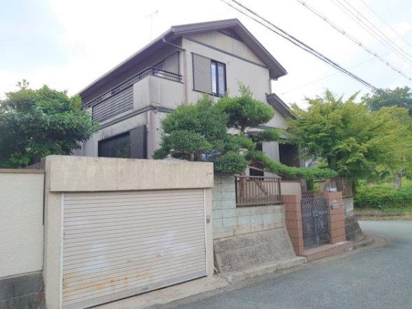 川西市湯山台２丁目の貸家