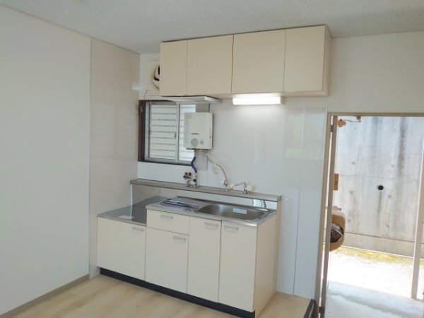 宝塚市湯本町のアパート
