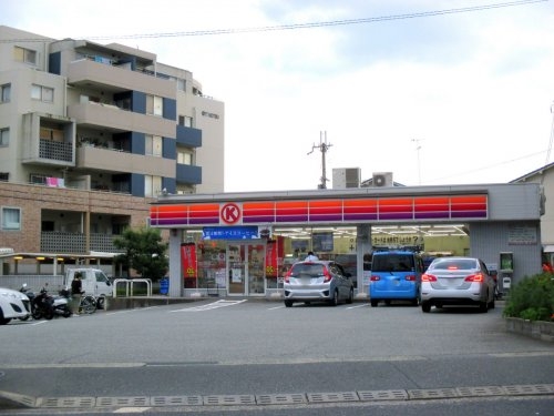 伊丹市千僧3丁目のマンション(サークルK伊丹大鹿店)