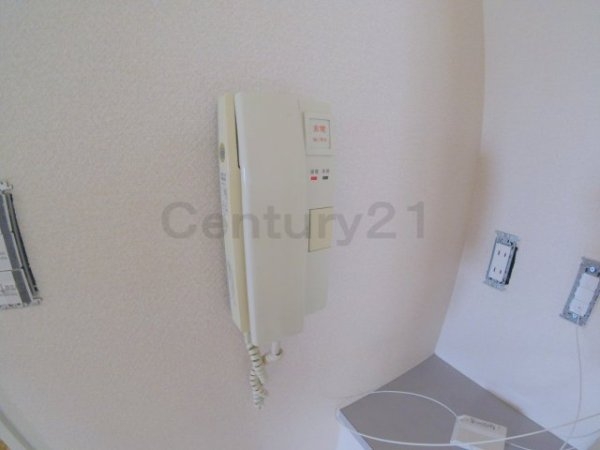 伊丹市千僧３丁目のマンション