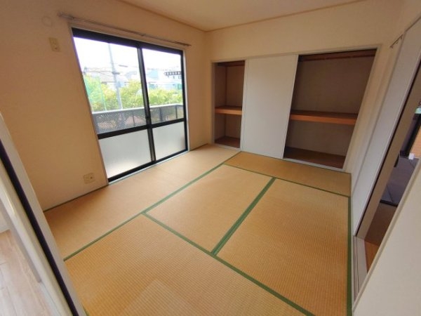 西宮市若山町のアパート
