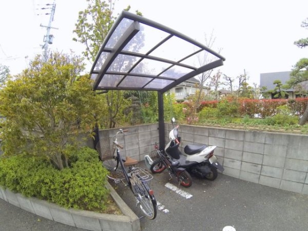 伊丹市池尻６丁目のアパート