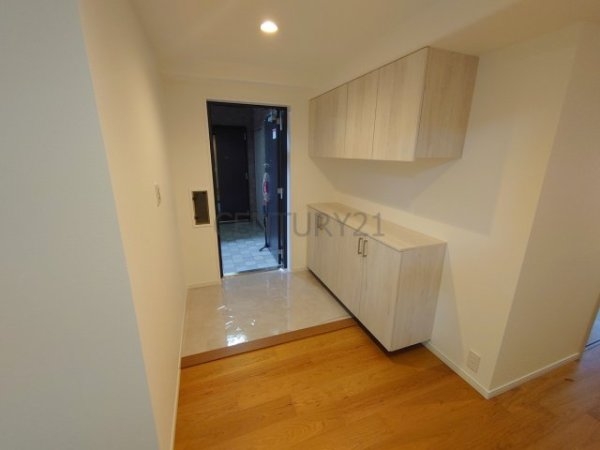 宝塚市すみれガ丘２丁目のマンション