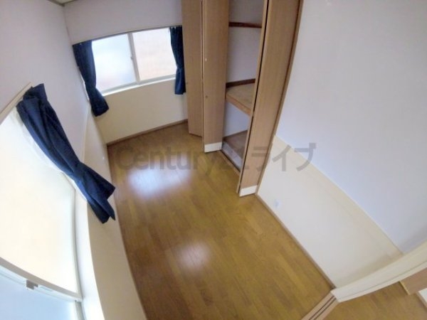 宝塚市花屋敷荘園１丁目のテラスハウス