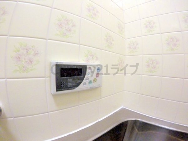 宝塚市花屋敷荘園１丁目のテラスハウス