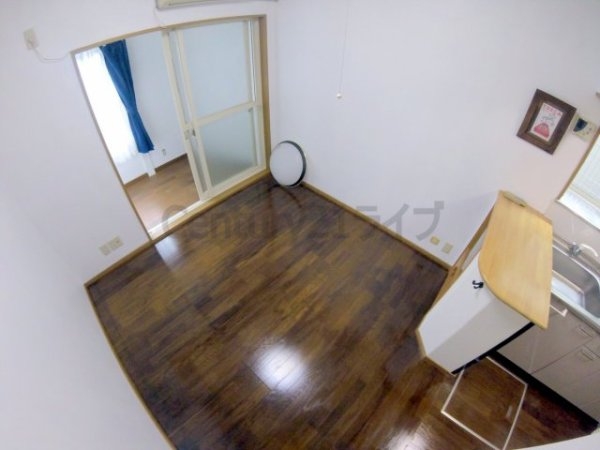 宝塚市花屋敷荘園１丁目のテラスハウス