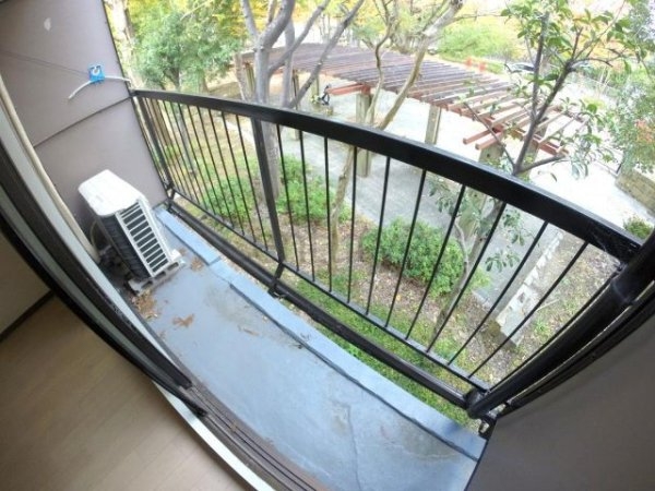箕面市瀬川４丁目のマンション