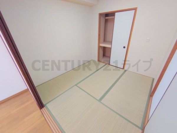 川西市一庫３丁目のマンション