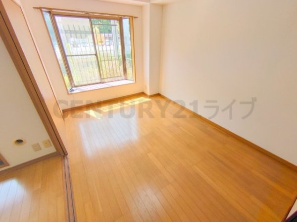 川西市一庫３丁目のマンション