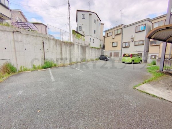 川西市一庫３丁目のマンション