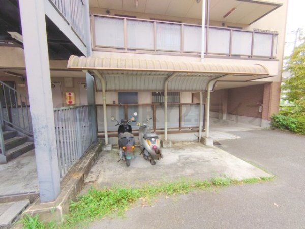 川西市一庫３丁目のマンション