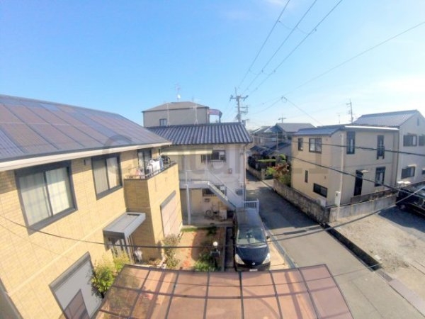 川西市加茂３丁目のマンション