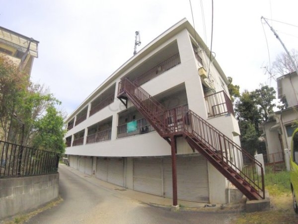 宝塚市清荒神３丁目のマンション