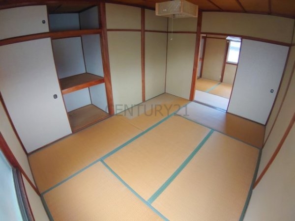 宝塚市小林３丁目のテラスハウス