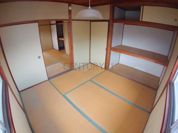 宝塚市小林３丁目のテラスハウス