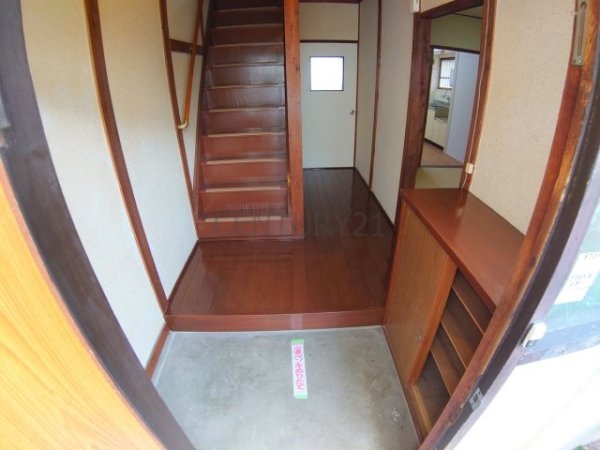 宝塚市小林３丁目のテラスハウス