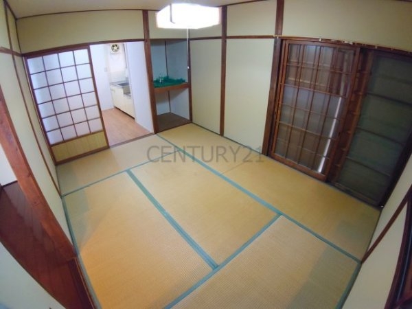 宝塚市小林３丁目のテラスハウス