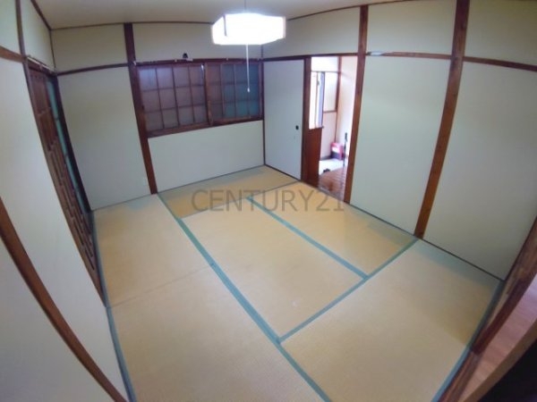 宝塚市小林３丁目のテラスハウス