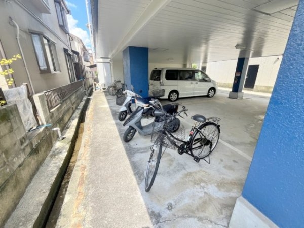 川西市出在家町のマンション