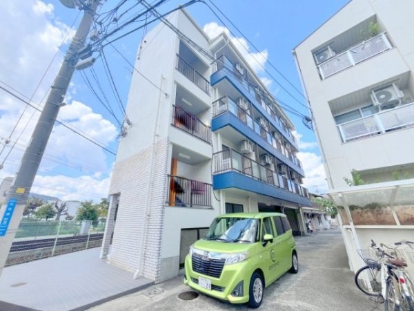 川西市出在家町のマンション