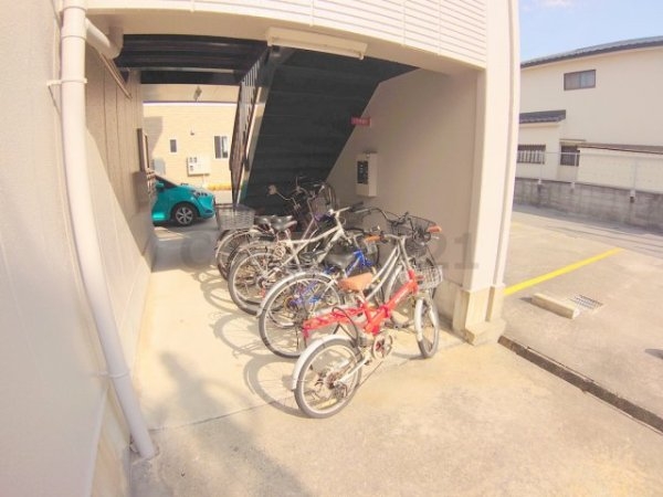 宝塚市山本丸橋２丁目のマンション