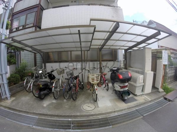 箕面市桜井２丁目のマンション