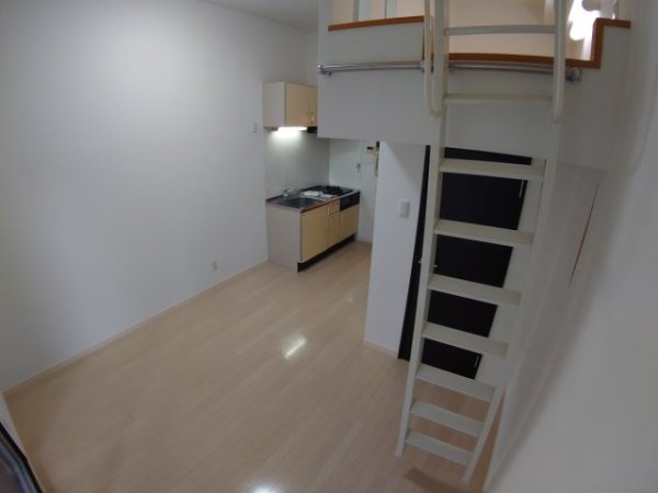 川西市小戸１丁目のマンション