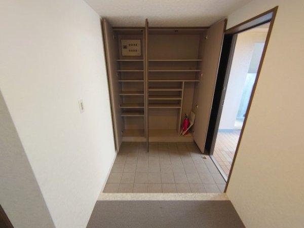 西宮市東山台２丁目のマンション