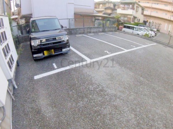 伊丹市松ケ丘１丁目のアパート