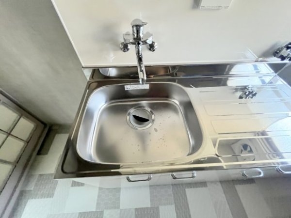 宝塚市南ひばりガ丘１丁目のアパート