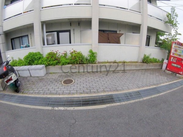 川西市花屋敷山手町のマンション