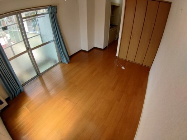 川西市花屋敷１丁目のマンション