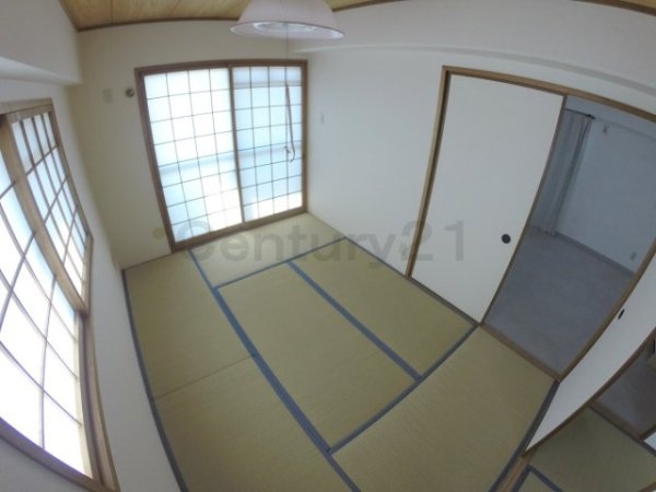 伊丹市中野東２丁目のマンション