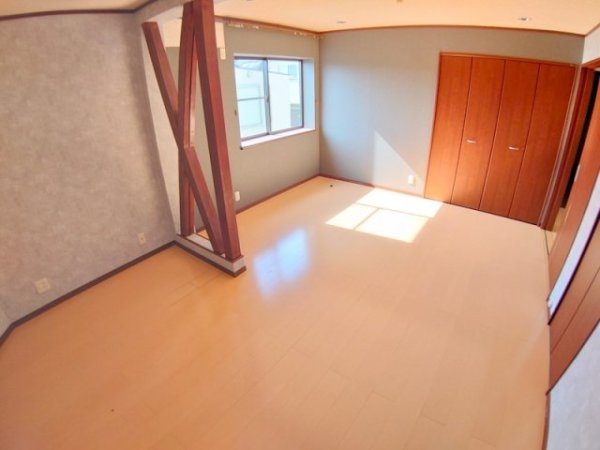 宝塚市中山台２丁目の貸家