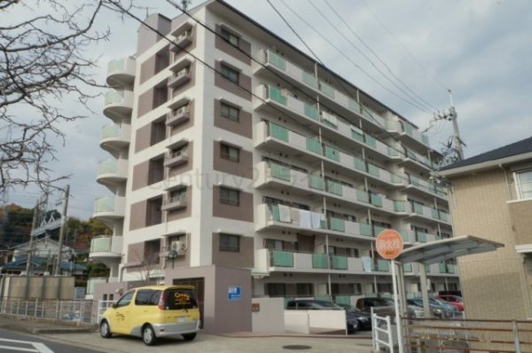 宝塚市小林２丁目のマンション