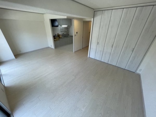 宝塚市小林２丁目のマンション