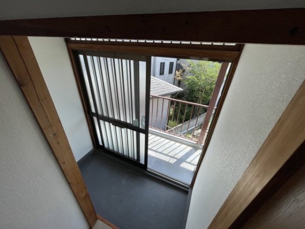 宝塚市高司３丁目のアパート
