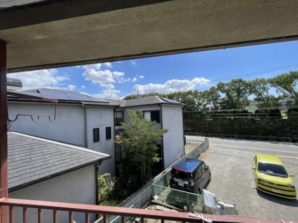 宝塚市高司３丁目のアパート