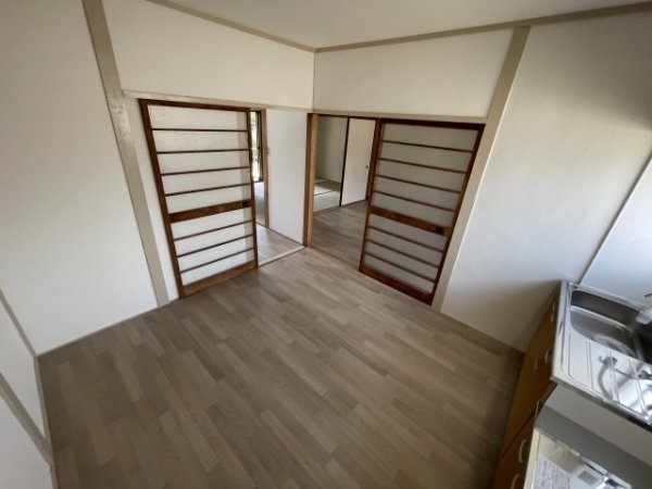 宝塚市高司３丁目のアパート