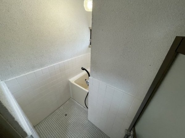 宝塚市高司３丁目のアパート