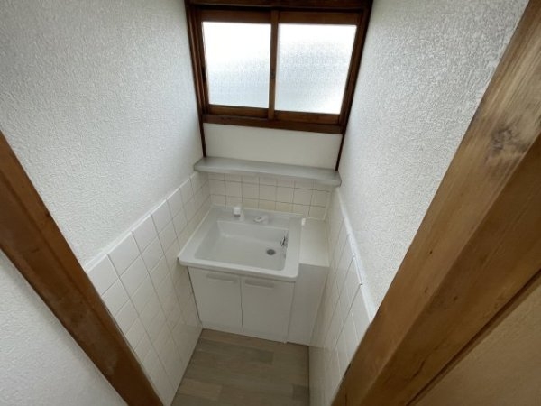 宝塚市高司３丁目のアパート