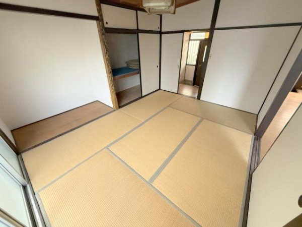 川西市久代４丁目のテラスハウス